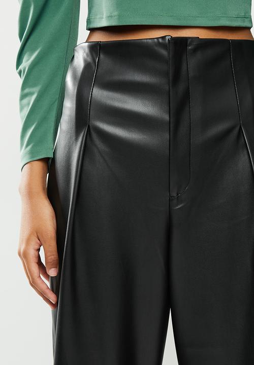 VELVET - Pu tapered pant with styled band - black 