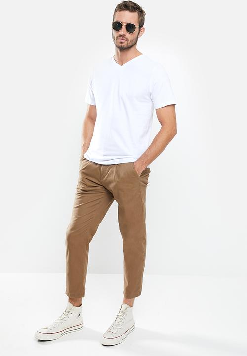 Cotton On - Mens essential vee neck tee 3 pack - white