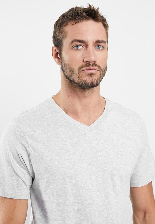 Cotton On - Mens essential vee neck tee 3 pack - multi 