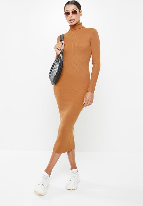 Missguided - Roll neck midaxi dress - tan