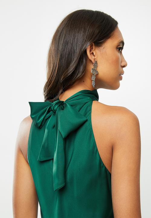 MILLA - Satin halter slip midi dress - emerald 