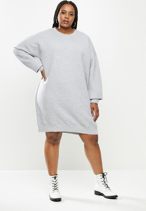 Missguided - Plus size quilted sweater dress - grey