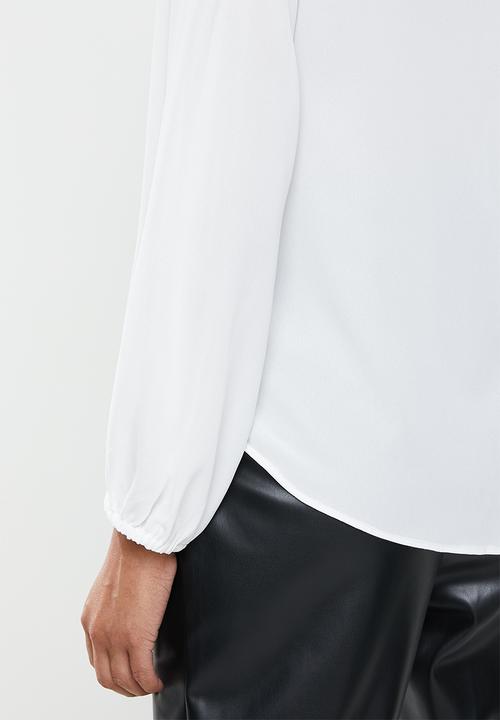 MILLA - Georgette blouse with twist front - ivory