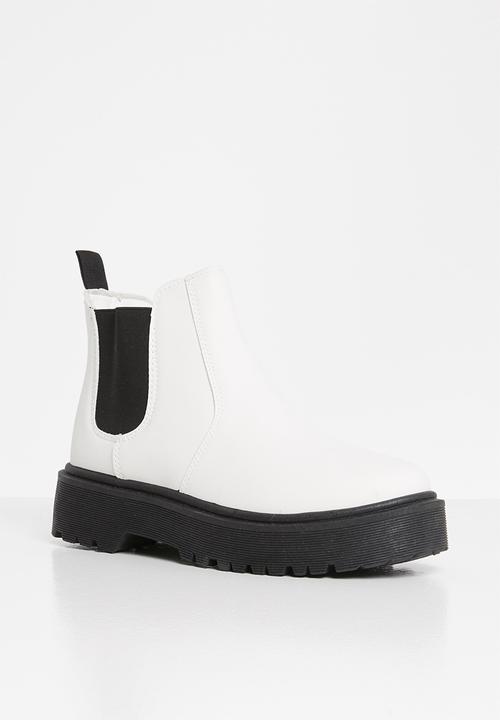 Superbalist - Leah chelsea boot - white