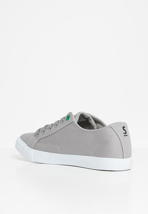 Superbalist - Jake lace-up sneaker - grey & white