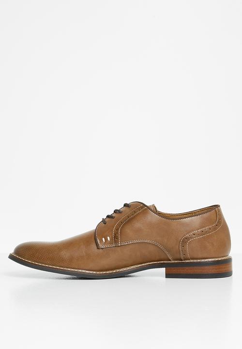 Call It Spring - Sacken - cognac