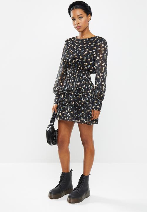 Missguided - Petite floral shirred waist mini dress - black