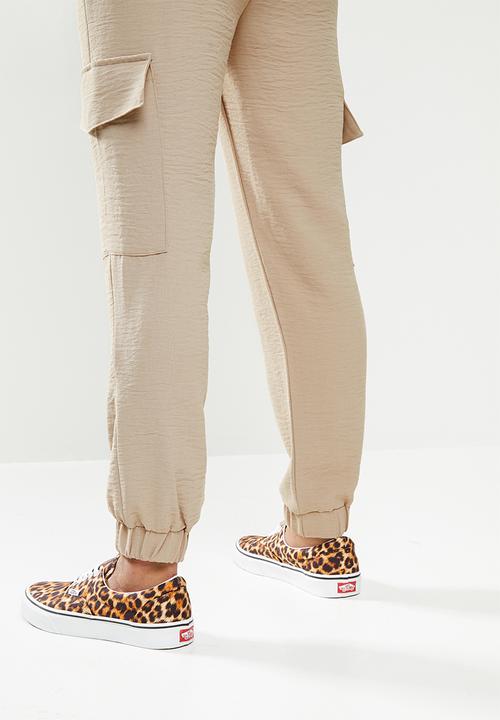 Blake - Cargo paperbag pant - neutral