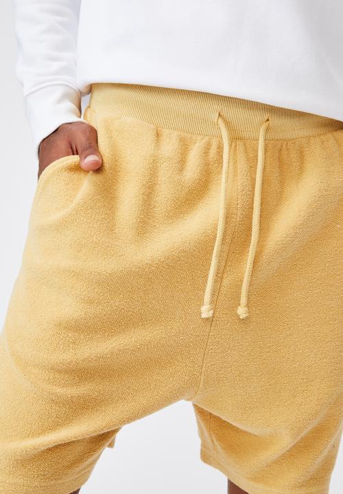 Factorie - Reverse fleece track short - washed chalk yellow