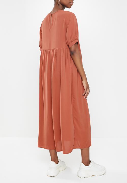Missguided - Maternity puff sleeve midi smock dress - rust