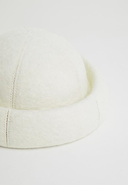 Crystal Birch - Felt docker hat - white
