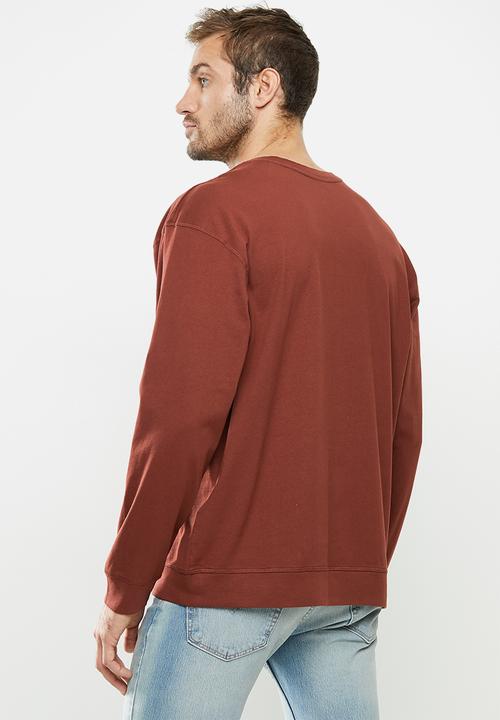 Levi’s® - Long sleeve relaxed crew - burgundy