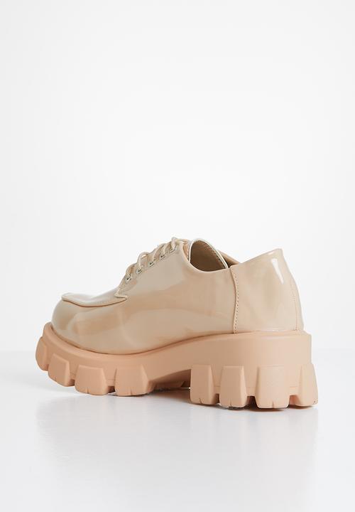 Footwork - Valenti chunky brogue - beige