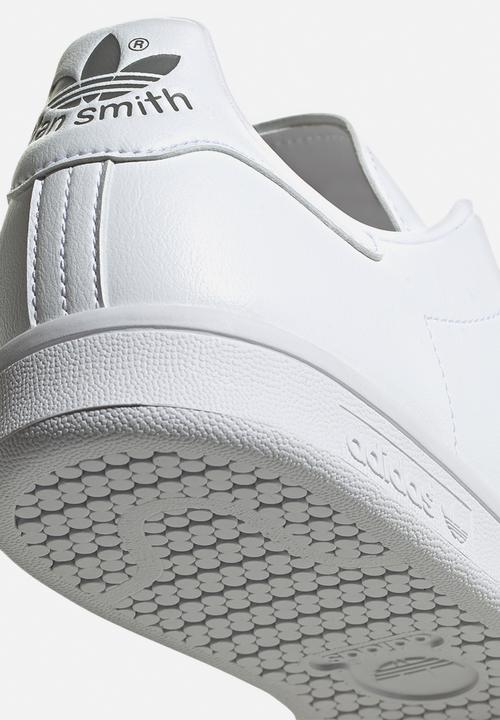 adidas Originals - Stan Smith - ftwr white/grey four/core black