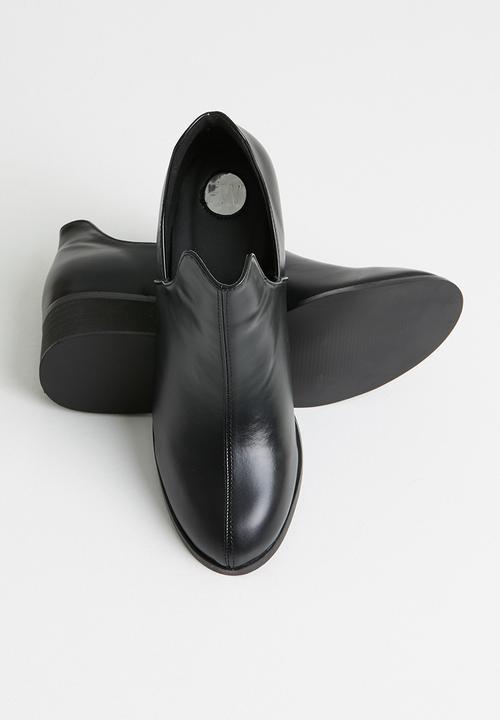 Footwork - Circe bootie - black