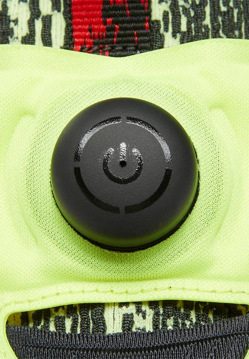 Reebok - Instapump Fury OG - night black/yellow flare/vector red