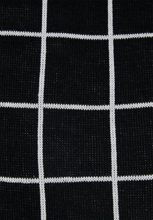 Superbalist - Check pattern crew knit - black & white