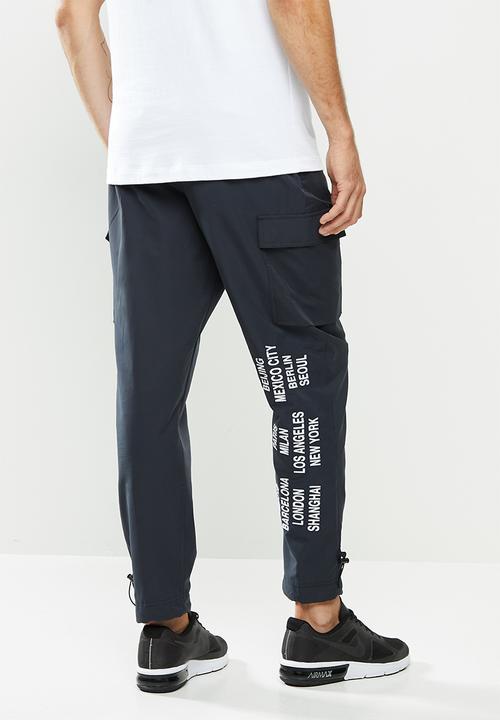 Nike - Nsw woven cargo pant - black