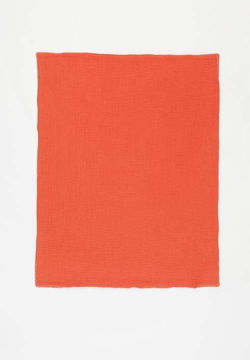 Baby Star - Double layer muslin swaddle - red