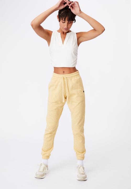 Cotton On - Lifestyle gym track pant - yellow 