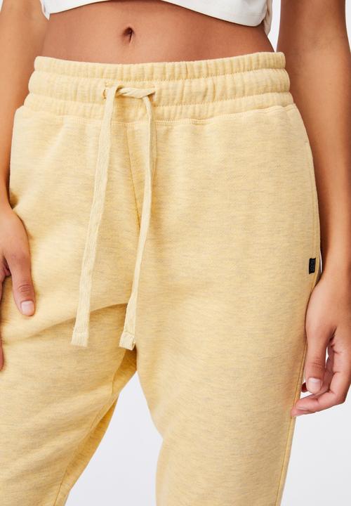 Cotton On - Lifestyle gym track pant - yellow 