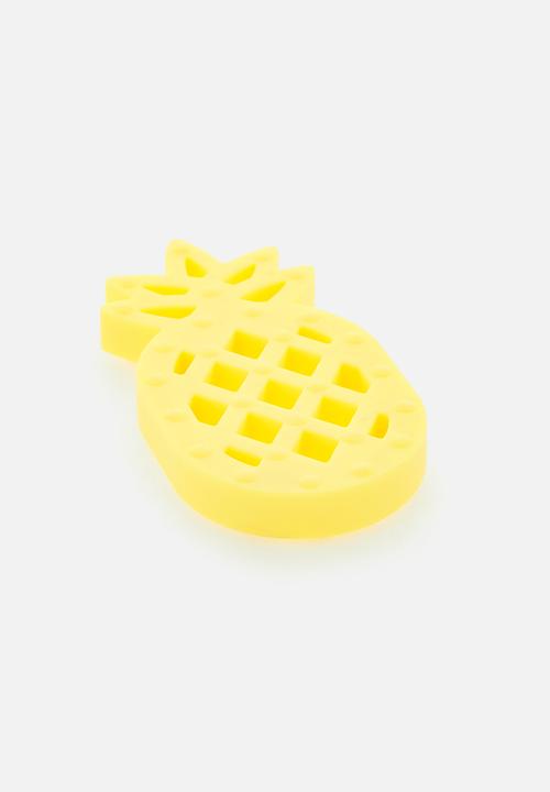 Baby Star - Pineapple teether - yellow