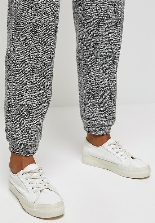 edit - Check woven jogger - black & white