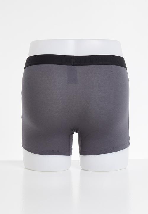 Cotton On - Mens trunks - grey & black
