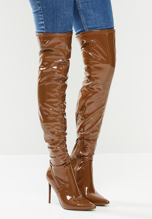 vava cognac patent boot