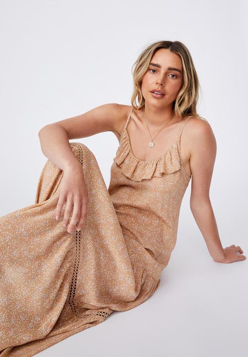 Cotton On - Woven becky strappy ruffle maxi dress - ashlee ditsy caramel brown