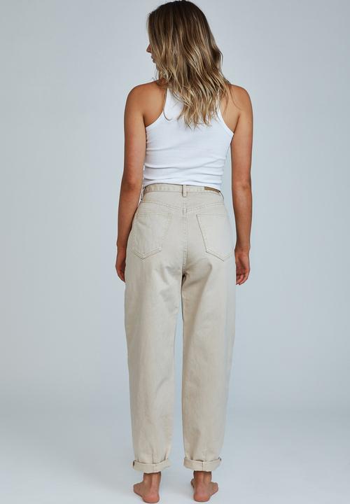 Cotton On - Slouch mom jeans - sandstone pleat