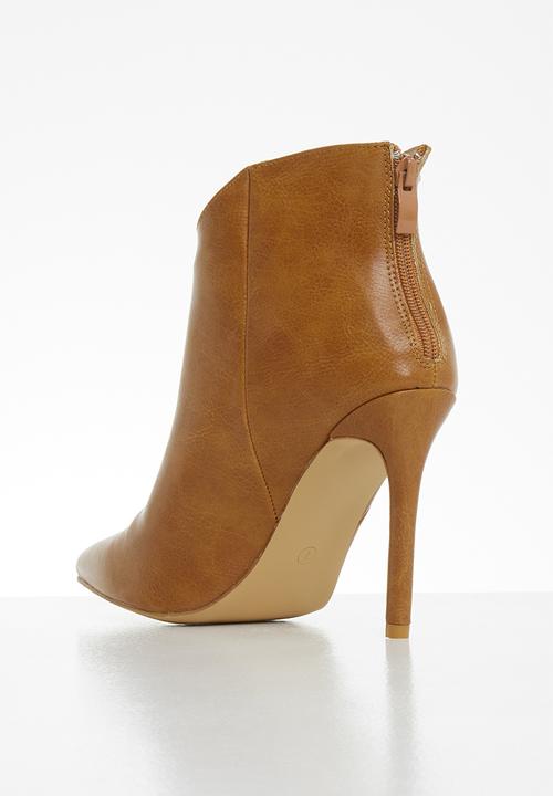 Miss Black - Boss ankle boot - tan