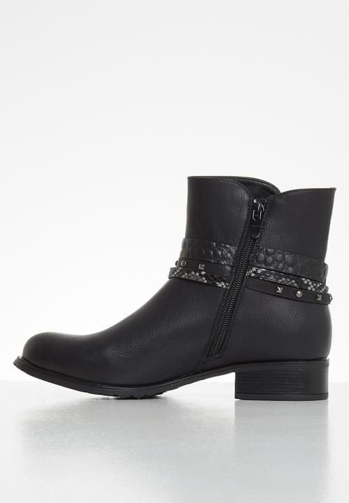 Plum - Romy ankle boot - black