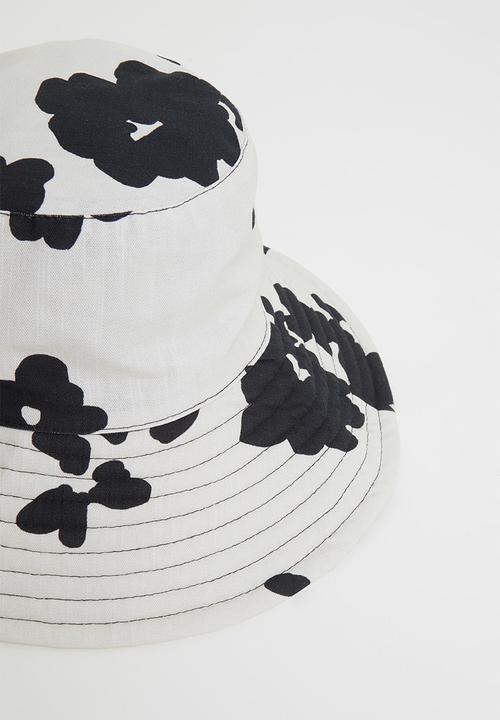Me&B - Summer bucket hat - off white & black 