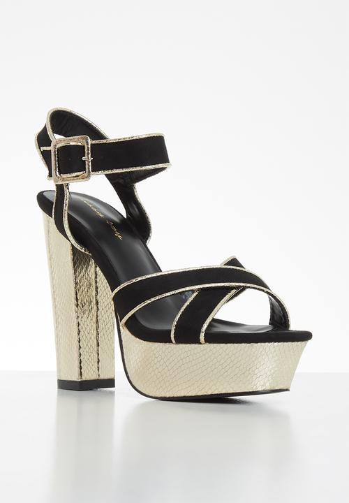 SISSY BOY - Heeled sandals fashioned heel - black and gold