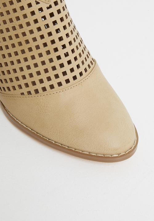 Butterfly Feet - Lettie ankle boot - beige