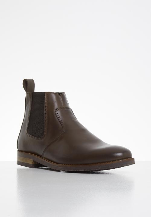 Superbalist - Jeffe leather chelsea boot - brown 