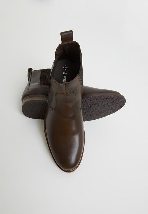 Superbalist - Jeffe leather chelsea boot - brown 
