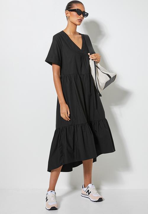 Superbalist - V-neck poplin midi - black