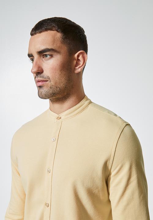 Superbalist - Lee regular fit mandarin knit shirt - yellow 
