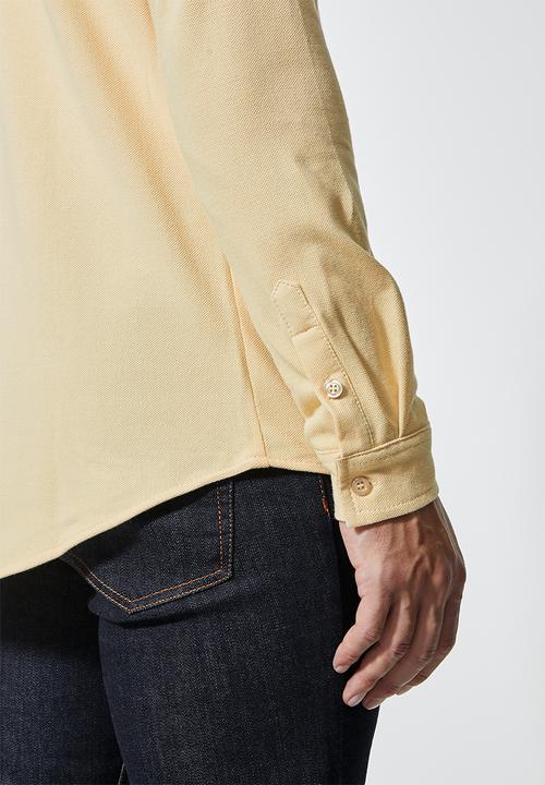 Superbalist - Lee regular fit mandarin knit shirt - yellow 