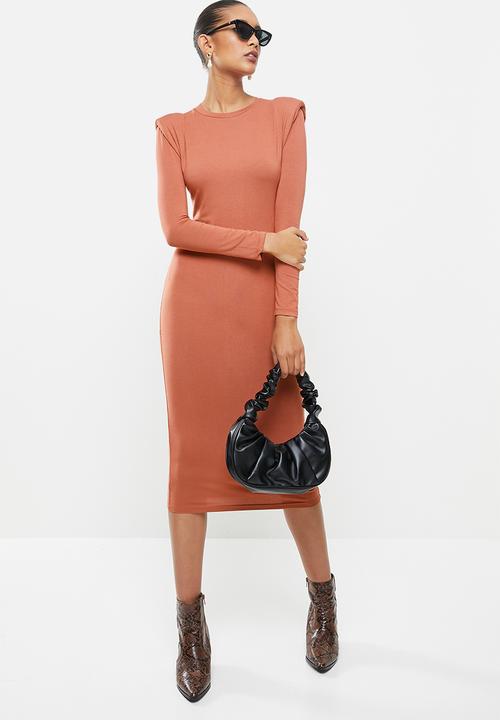 Knit shoulder pad longline bodycon dress-dark clay