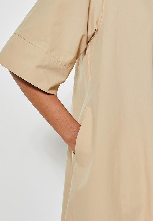 Superbalist - Traepze shirt dress - beige 