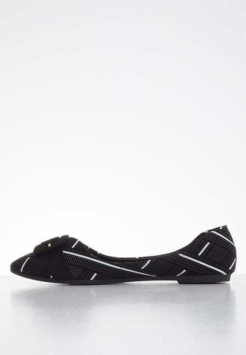 Butterfly Feet - Niki pump - black