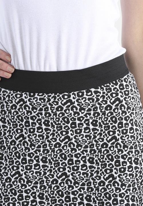Vero Moda - Mido Short Skirt