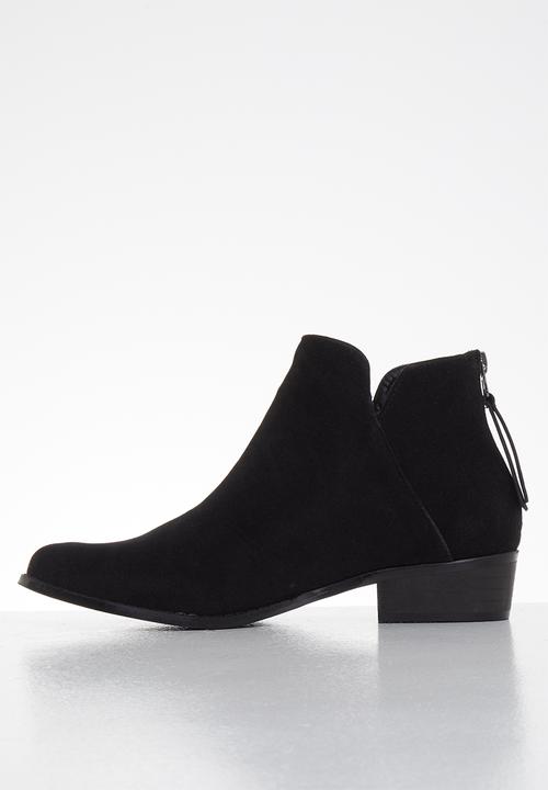 Butterfly Feet - Sia bootie - black