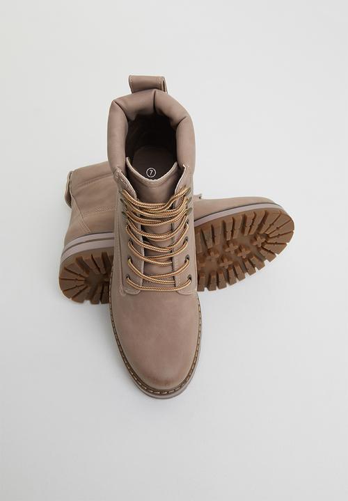 Miss Black - Fox 2 combat boot - pink