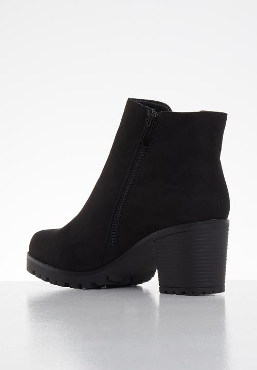 Butterfly Feet - Cali ankle boot - black