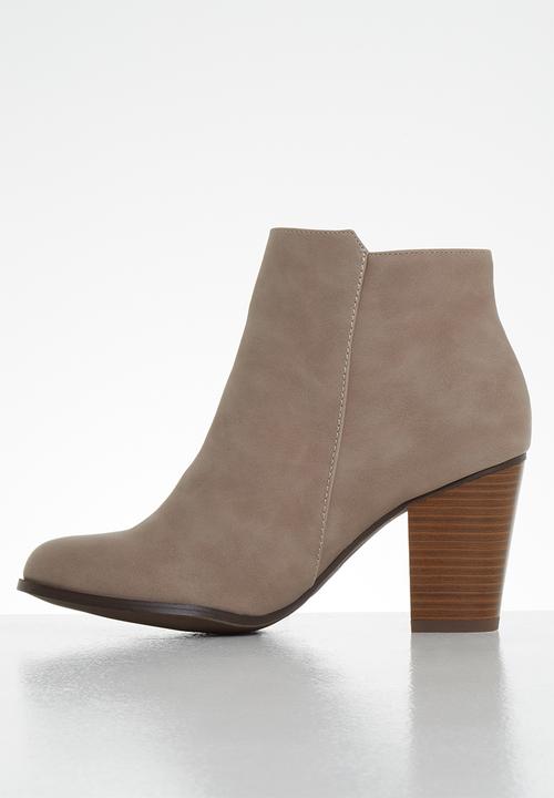 Miss Black - Alham ankle boot - pink