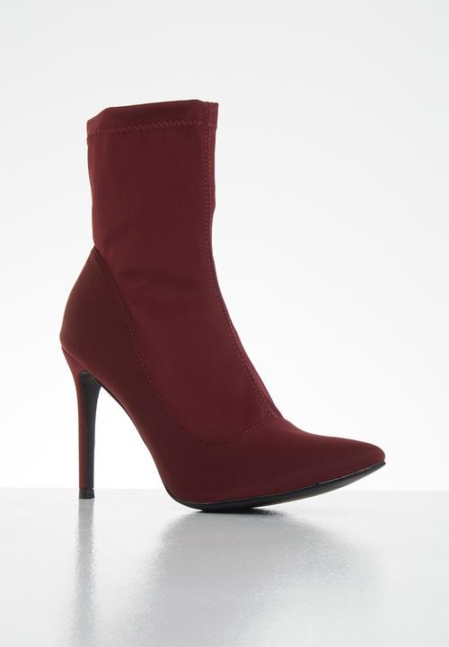 Miss Black - Lykra sock boot - burgundy 